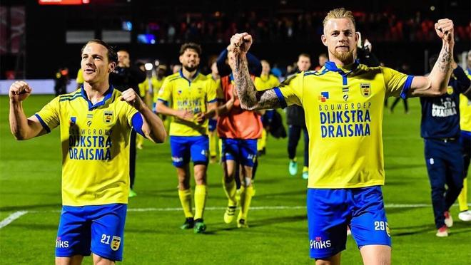 列出现的他 列出现的他