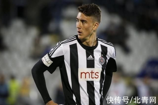 双臂划动着 双臂划动着